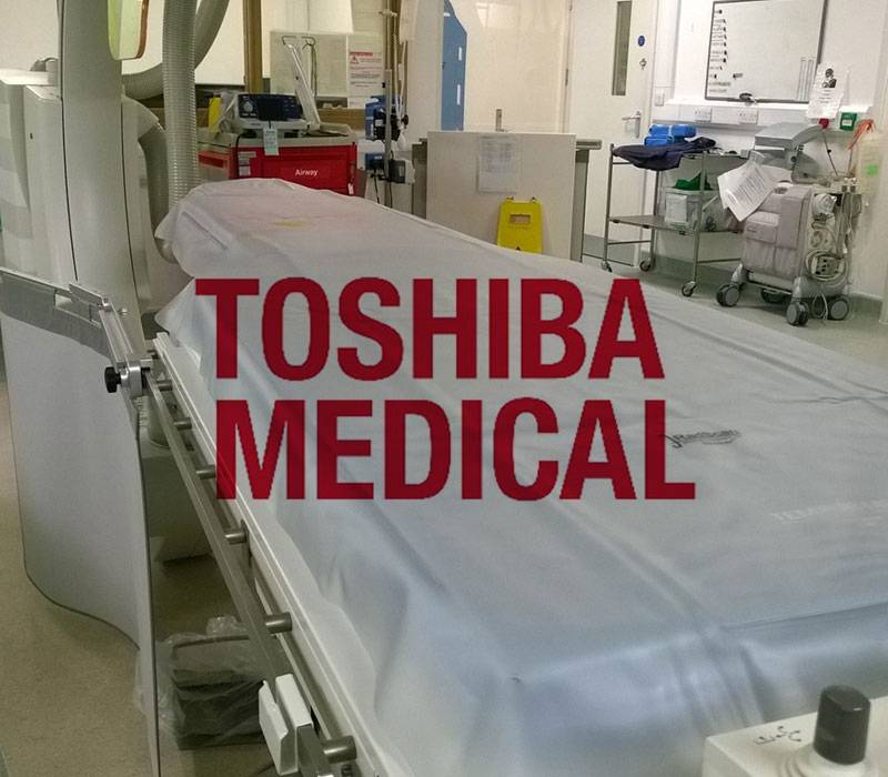 AC-T350-02 : Toshiba Slicker Masa Örtüleri